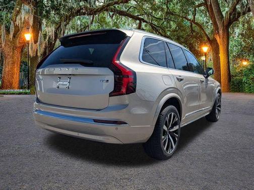 2026 Volvo XC90 B5 Core