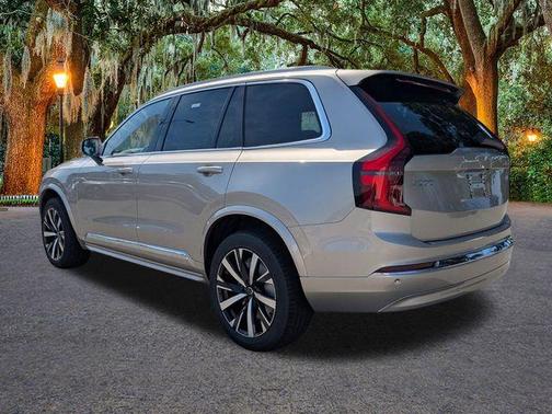 2026 Volvo XC90 B5 Core
