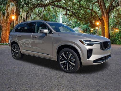 2026 Volvo XC90 B5 Core