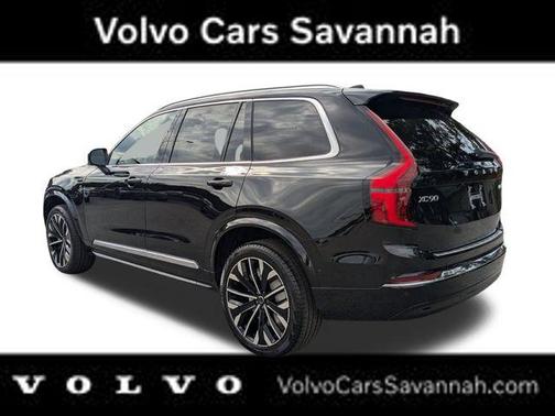 2025 Volvo XC90 B5 Plus 7-Seater
