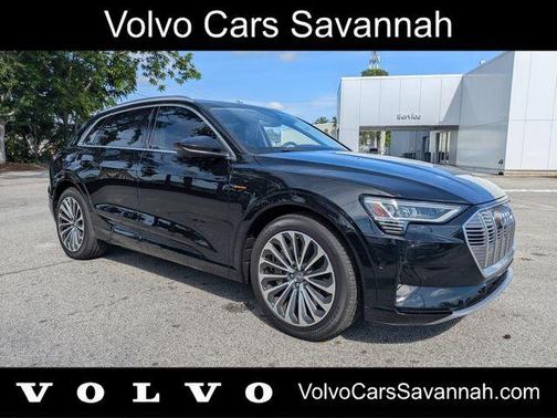 Mythos Black Metallic 2019 Audi e-tron Prestige