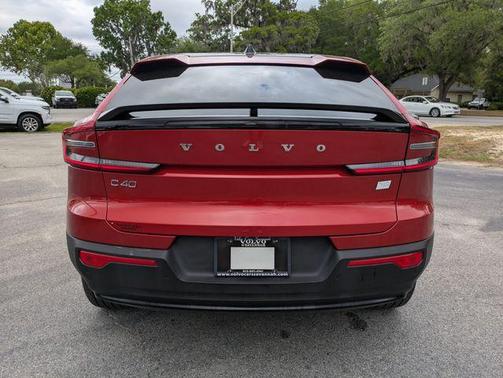 Fusion Red Metallic 2023 Volvo C40 Recharge Pure Electric Twin Ultimate