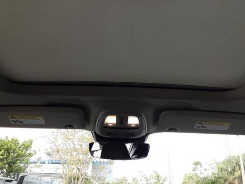 2024 Volvo XC40 B5 Plus Bright Theme