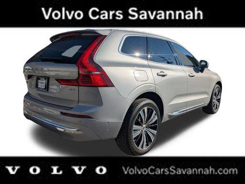 2023 Volvo XC60 B5 Plus Bright Theme