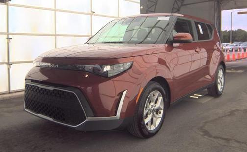 Orange 2024 Kia Soul LX