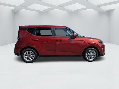 Mars Orange 2024 Kia Soul LX