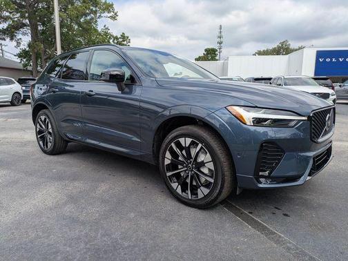 Denim Blue Metallic 2026 Volvo XC60 B5 Plus