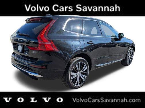 Black 2023 Volvo XC60 B5 Plus Bright Theme