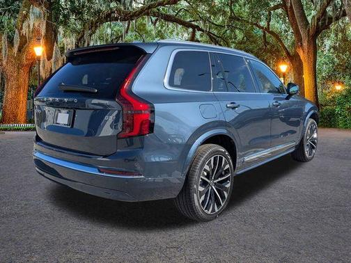 2026 Volvo XC90 B5 Core