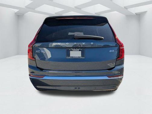 Denim Blue Metallic 2026 Volvo XC90 B5 Core