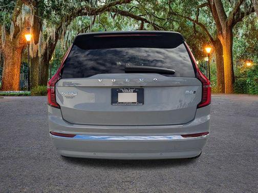 2026 Volvo XC90 B6 Plus 7-Seater