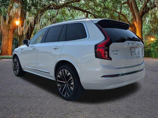 2026 Volvo XC90 B6 Ultra 7-Seater