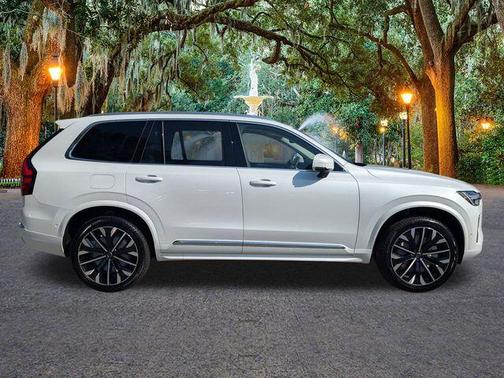 2026 Volvo XC90 B6 Ultra 7-Seater