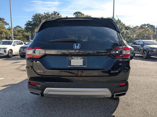 2025 Honda Pilot Elite