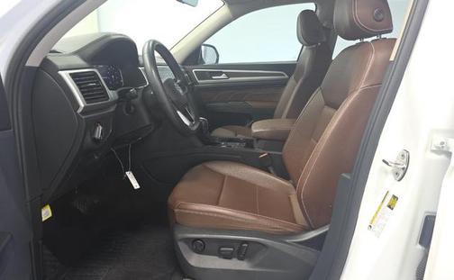 2023 Volkswagen Atlas 3.6L SE w/Technology