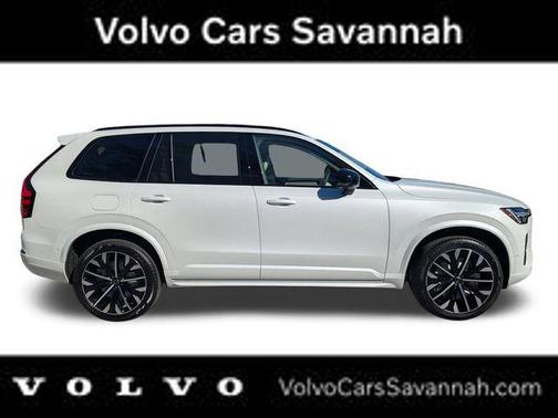 2026 Volvo XC90 B6 Ultra Dark Theme 6-Seater