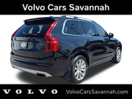 2019 Volvo XC90 T6 Momentum