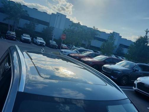 2024 Volvo XC90 B5 Plus Bright Theme