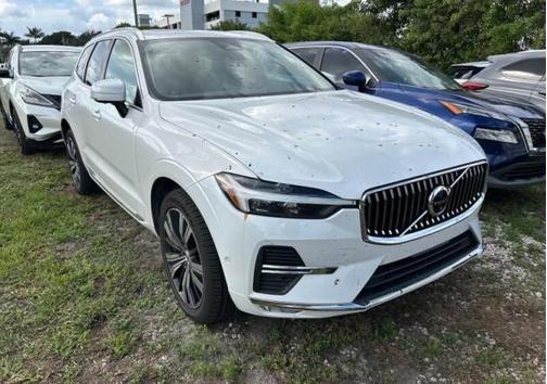 2023 Volvo XC60 B5 Plus Bright Theme