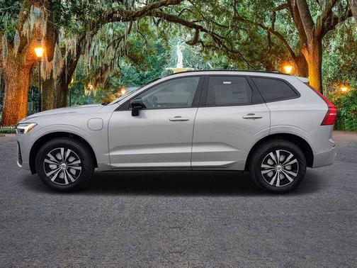 2025 Volvo XC60 Plug-In Hybrid T8 Core