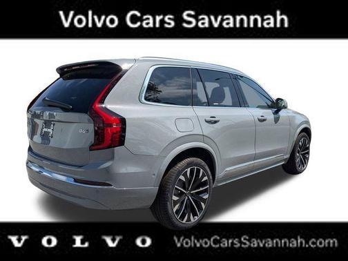 2025 Volvo XC90 B6 Plus 7-Seater