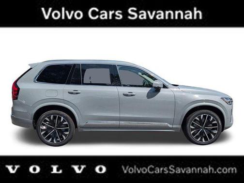 2025 Volvo XC90 B6 Plus 7-Seater