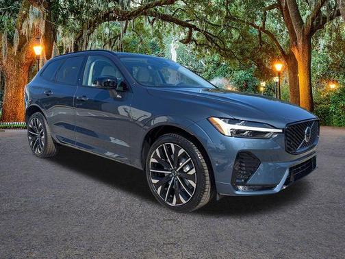 2026 Volvo XC60 B5 Ultra