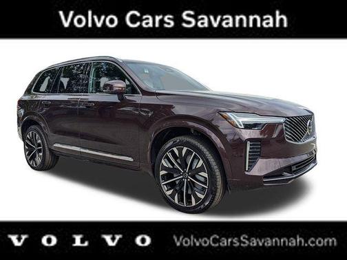 2025 Volvo XC90 B5 Core