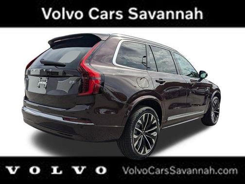 2025 Volvo XC90 B5 Core