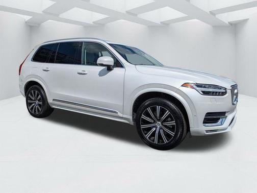 Crystal White 2024 Volvo XC90 B5 Plus Bright Theme
