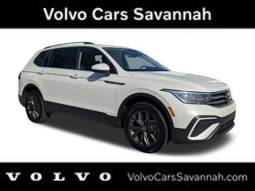 Opal White Pearl Effect 2023 Volkswagen Tiguan 2.0T SE