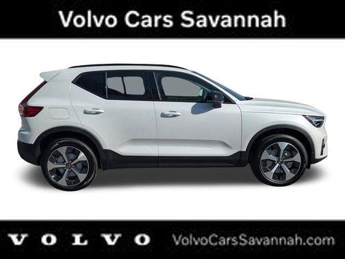 Crystal White 2026 Volvo XC40 B5 Plus