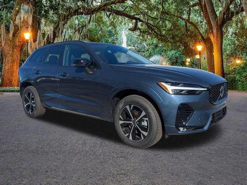 2026 Volvo XC60 B5 Core