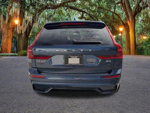 2026 Volvo XC60 B5 Ultra