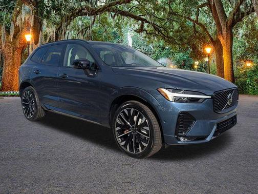 2026 Volvo XC60 B5 Ultra