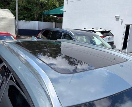 2023 Volvo XC40 B5 Plus Bright Theme