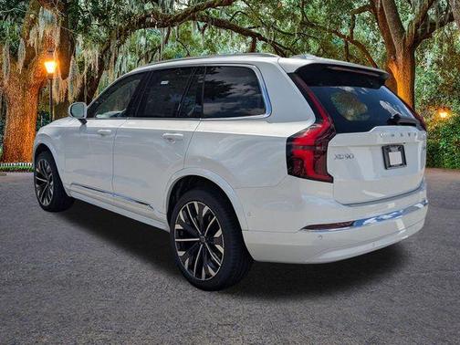 2026 Volvo XC90 B6 Ultra 7-Seater