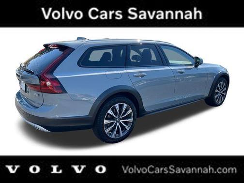 2024 Volvo V90 Cross Country B6 Plus
