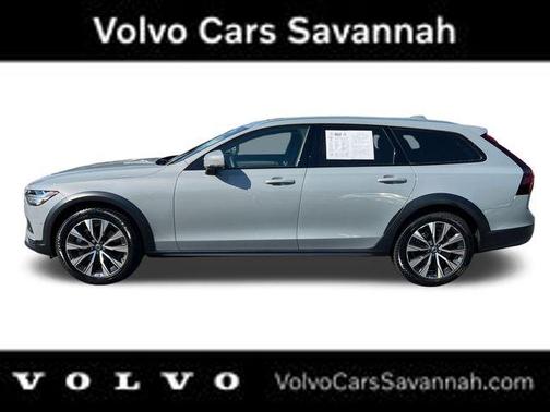 2024 Volvo V90 Cross Country B6 Plus