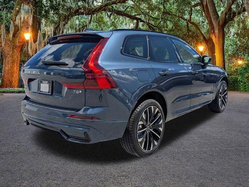 2026 Volvo XC60 Plug-In Hybrid T8 Ultra