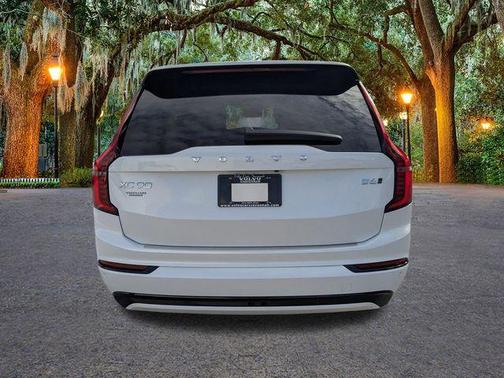 2026 Volvo XC90 B6 Ultra Dark Theme 7-Seater