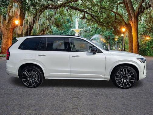 2026 Volvo XC90 B6 Ultra Dark Theme 7-Seater