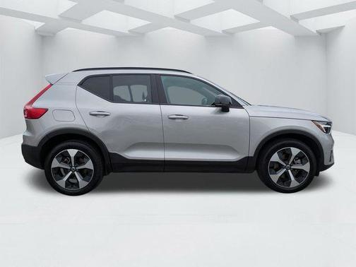 Silver 2025 Volvo XC40 B5 Plus Dark Theme