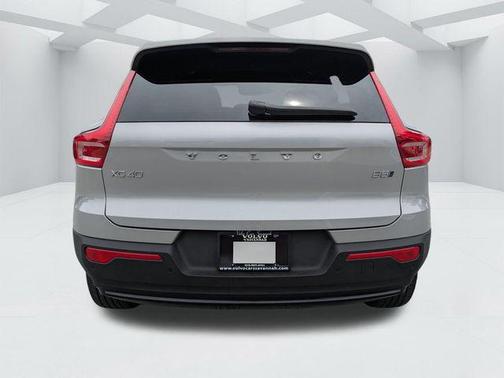 Silver 2025 Volvo XC40 B5 Plus Dark Theme