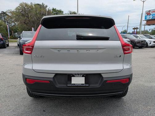 Silver 2025 Volvo XC40 B5 Plus Dark Theme