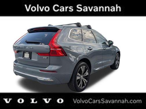 2023 Volvo XC60 B5 Ultimate Bright Theme