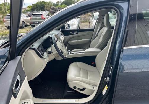 Denim Blue Metallic 2023 Volvo XC60 B5 Plus Bright Theme