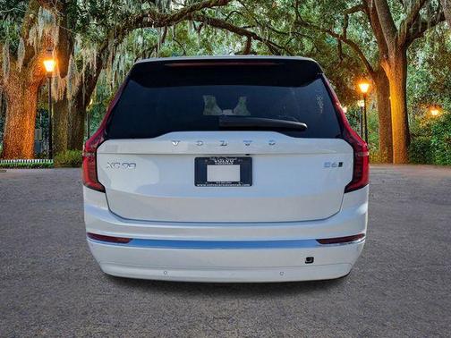 2026 Volvo XC90 B6 Plus 7-Seater