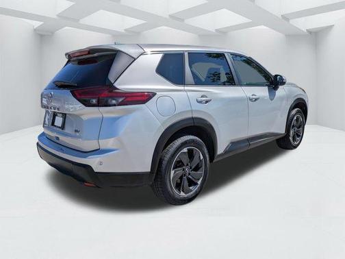 Brilliant Silver Metallic 2024 Nissan Rogue SV