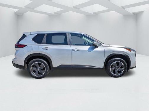 Brilliant Silver Metallic 2024 Nissan Rogue SV